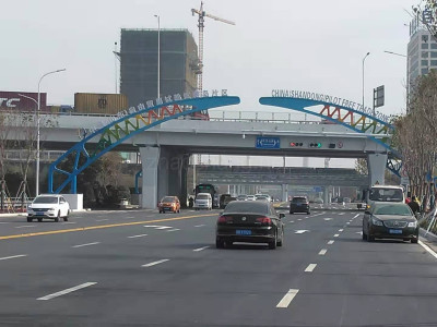 青岛市黄岛区前湾港北门5870平米厂房出租 水电双证 可环评