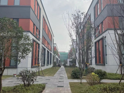 贵港厂房出租五象自贸区1500㎡独栋厂房，首层高7.8米，可生产办公仓储，优惠转让