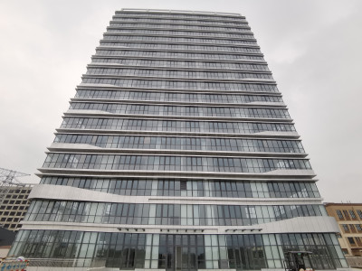 济南王府庄地铁口准现房 层高7.8米 买一层用两层 可办公可生产