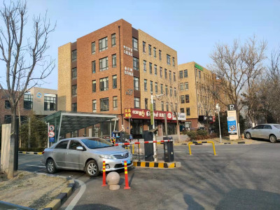 济南市历城区，沿街独栋招商，精装，带车位，高新东（唐冶东八区）1700平方，适合任何行业