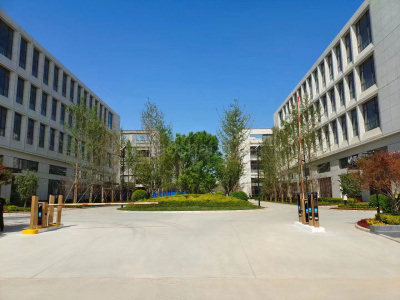 满城区厂房出售全新现房，特价3500起售，独立产权，首付两成起